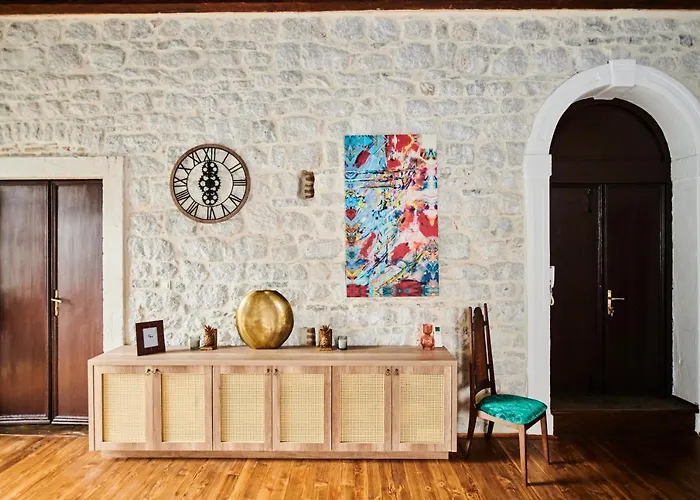 Luxury Palace Apartment